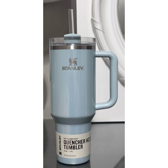 Stanley Quencher H2.0 FlowState Tumbler 40oz, BLUEBERRY MILK - Picture 1 of 4